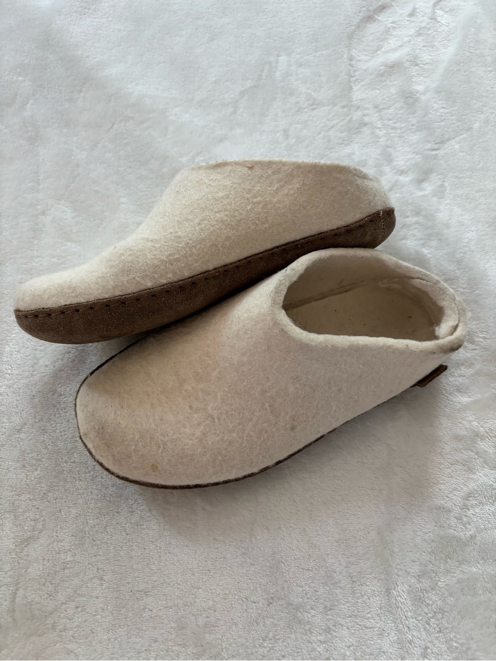 Glerups wool slipper shoe in white